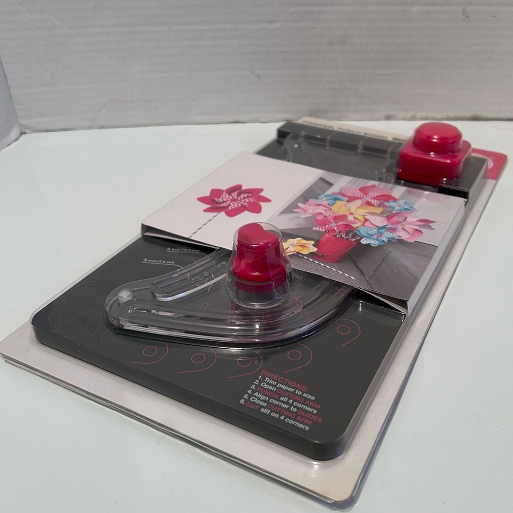 We R Memory Keepers Pinwheel Punch Board - Picture 3 of 3
